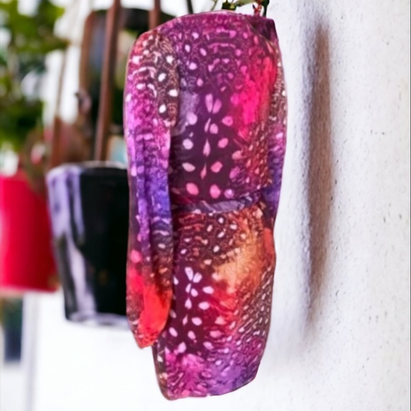 ERIN FETHERSTON RED FEATHER WRAP PRINT SIZE 2 - Picture 5 of 12